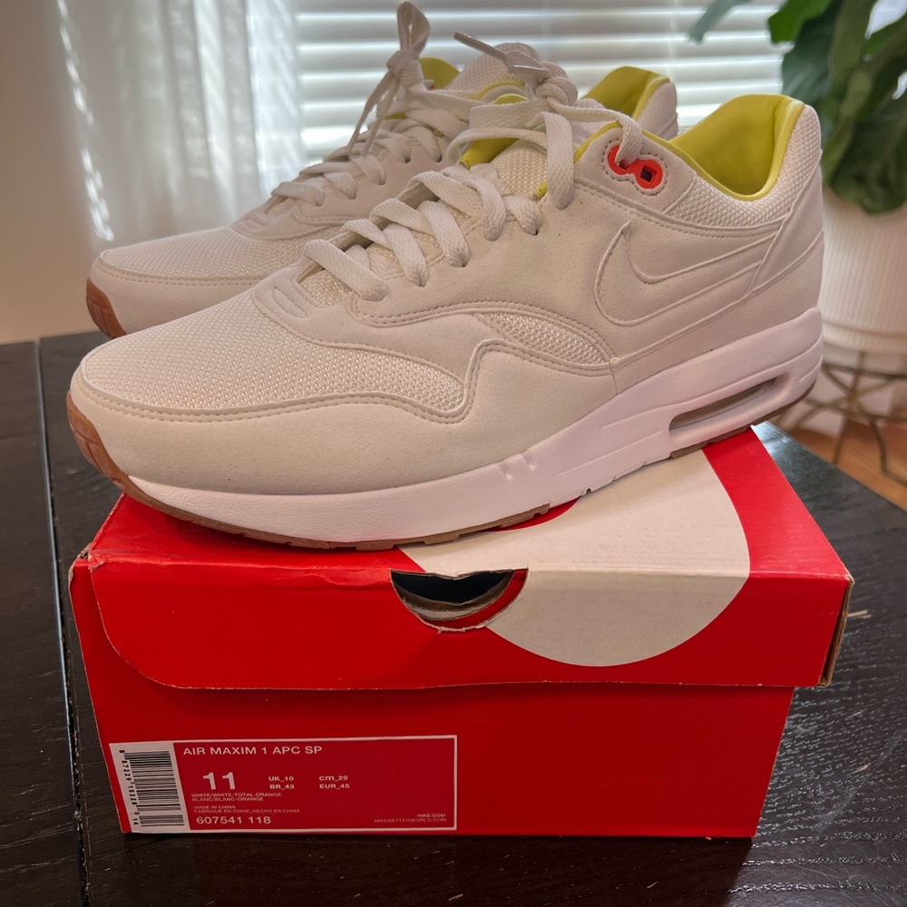 Nike Air Maxim 1 APC SP 2012 Size 11 - Rare Collab - White / Volt